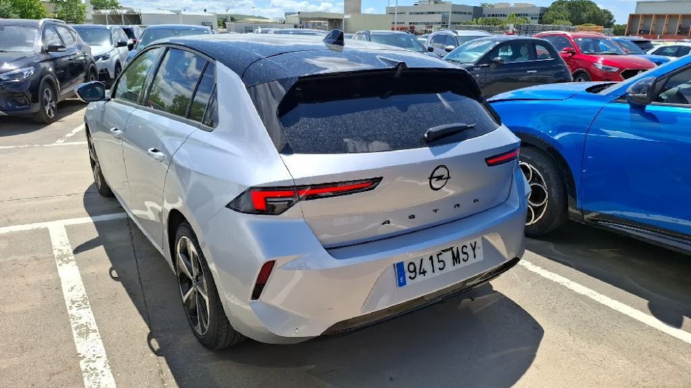 Foto Opel Astra 9