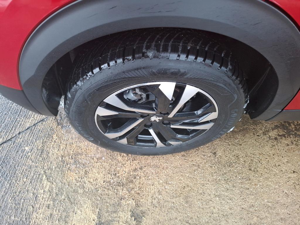 Peugeot 2008 PureTech 130 S&S BVM6 Allure Pack 2022