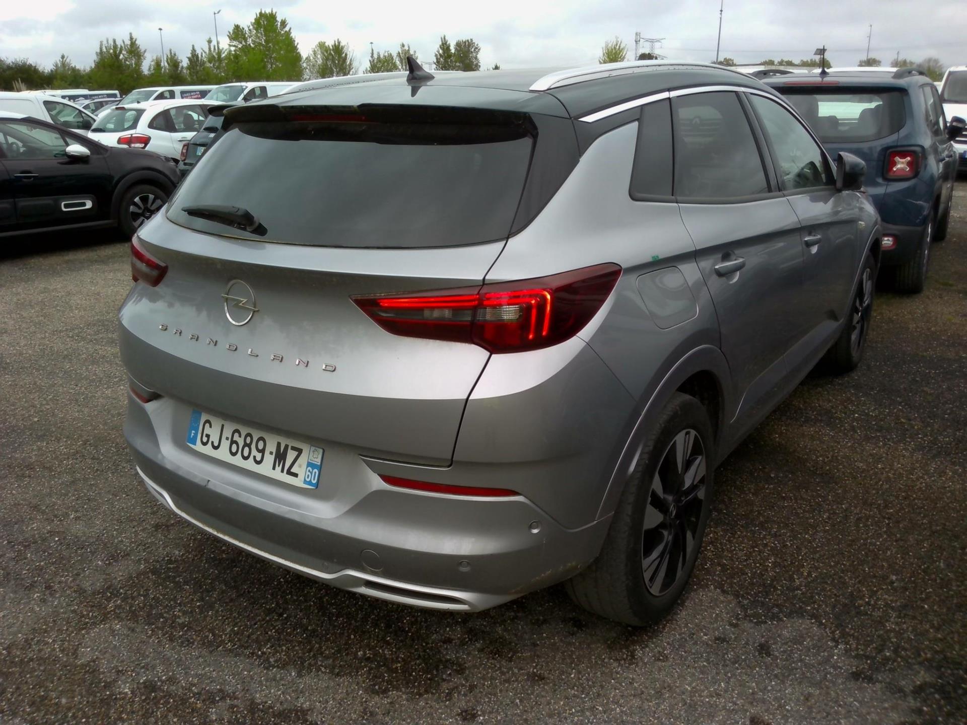 Opel Grandland Hybrid4 300 ch AWD BVA8 Ultimate 2022