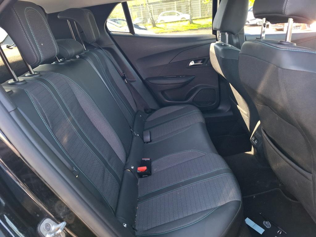 Peugeot 2008 BlueHDi 130 S&S EAT8 Allure 2021