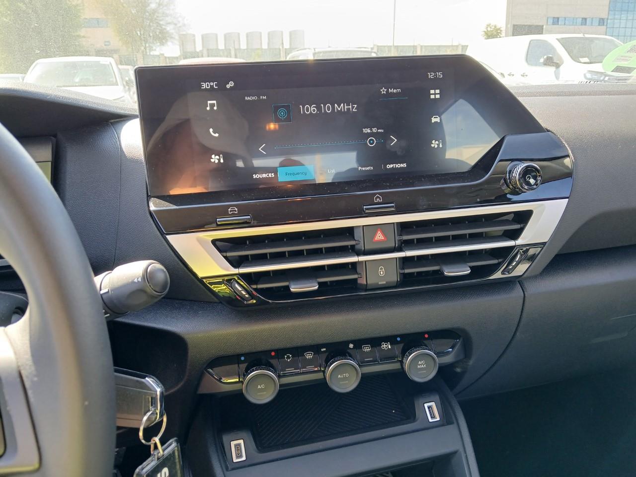 Foto Citroën C4 X 7