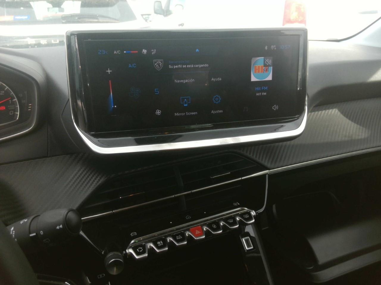 Foto Peugeot 208 17