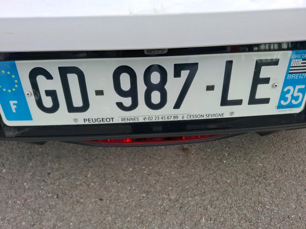 Peugeot 208 BlueHDi 100 S&S BVM6 Allure Pack 2021