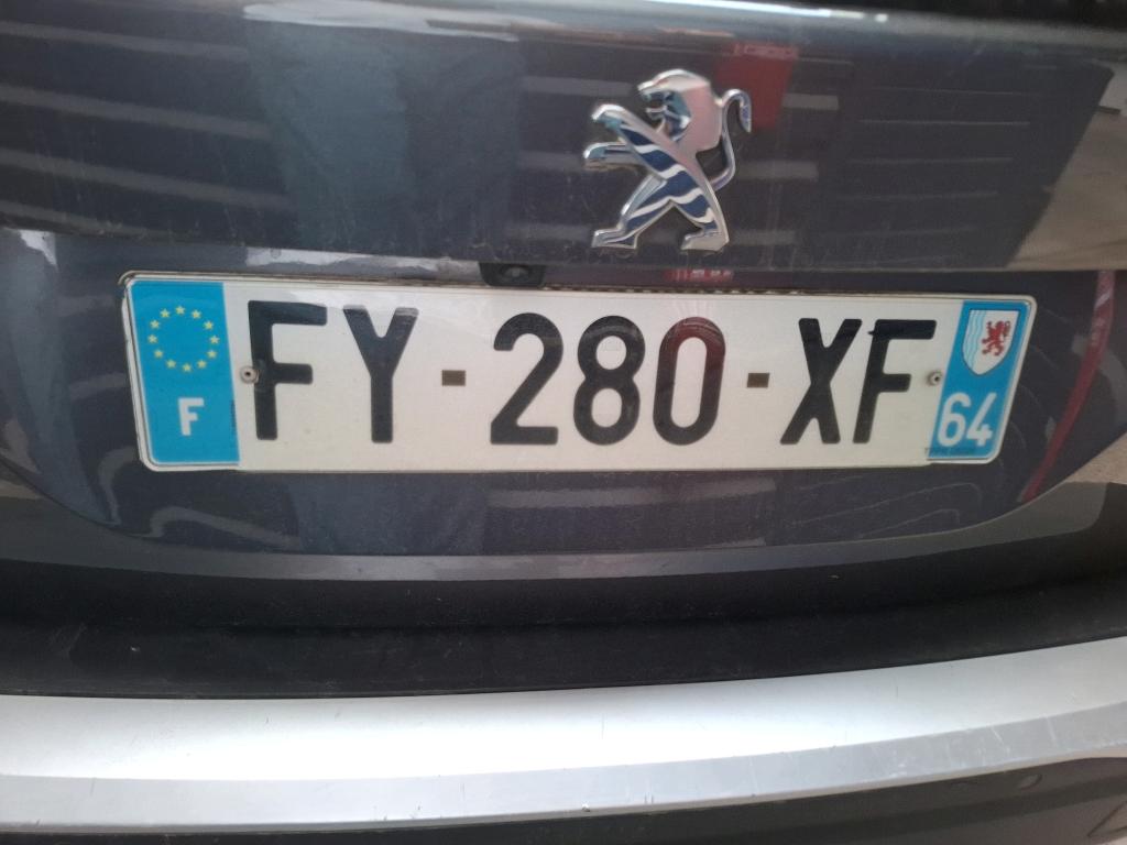 Peugeot 2008 BlueHDi 130 S&S EAT8 Allure 2021