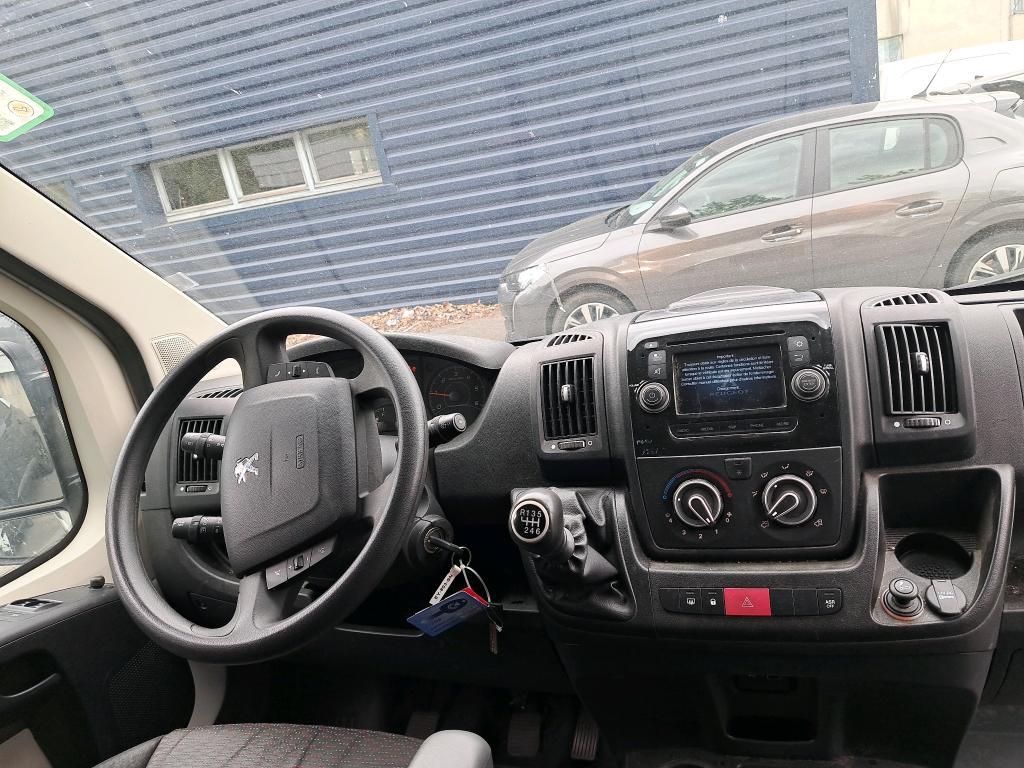 Peugeot BOXER TOLE 330 L1H2 BLUEHDI 110 PREMIUM 2018