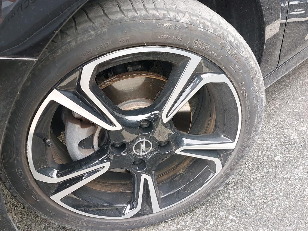 Opel Corsa 1.2 Turbo Hybrid 136 ch e-DCT6 GS 2024