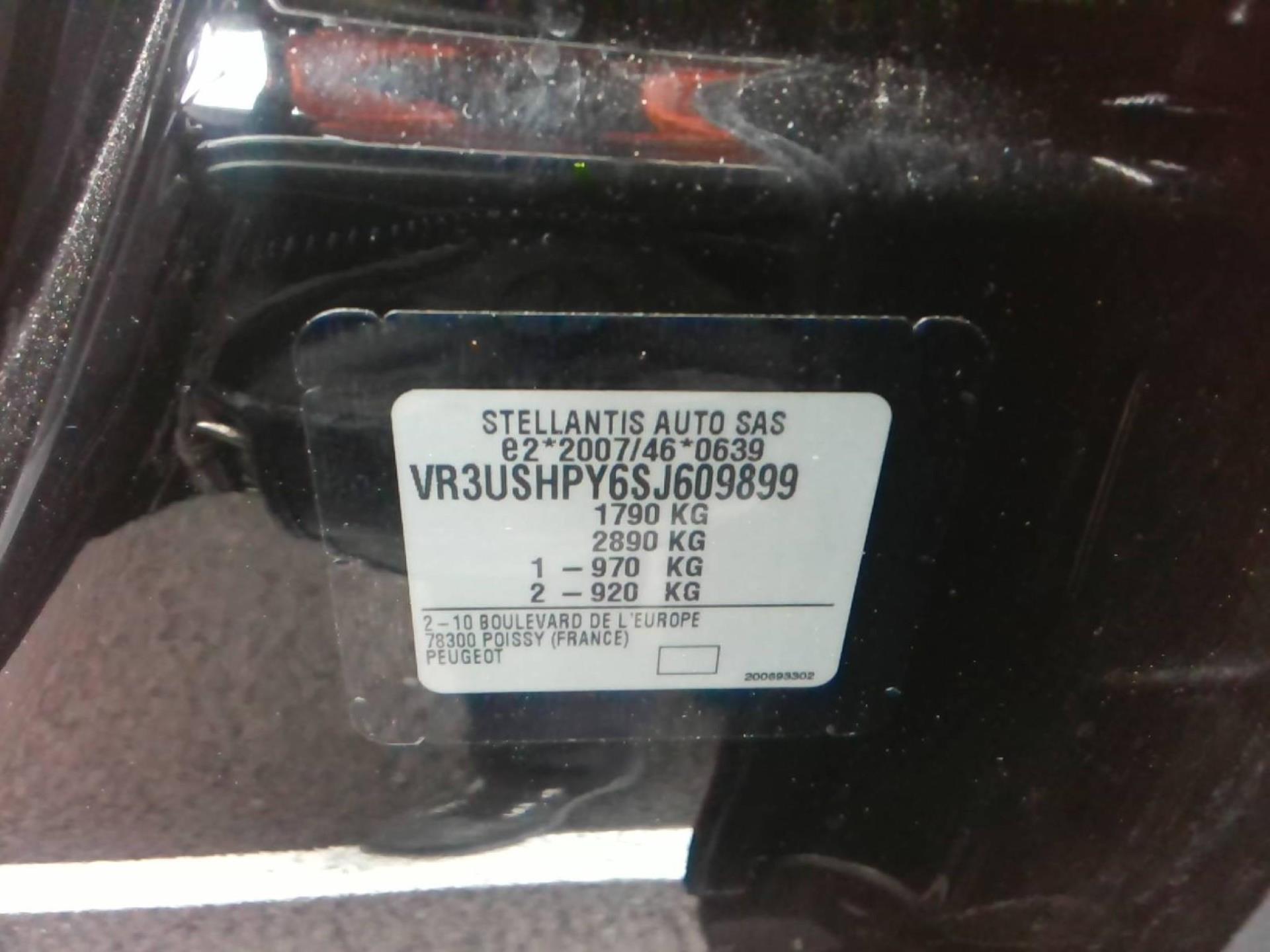 Peugeot 2008 Hybrid 145 e-DCS6 Style 2025