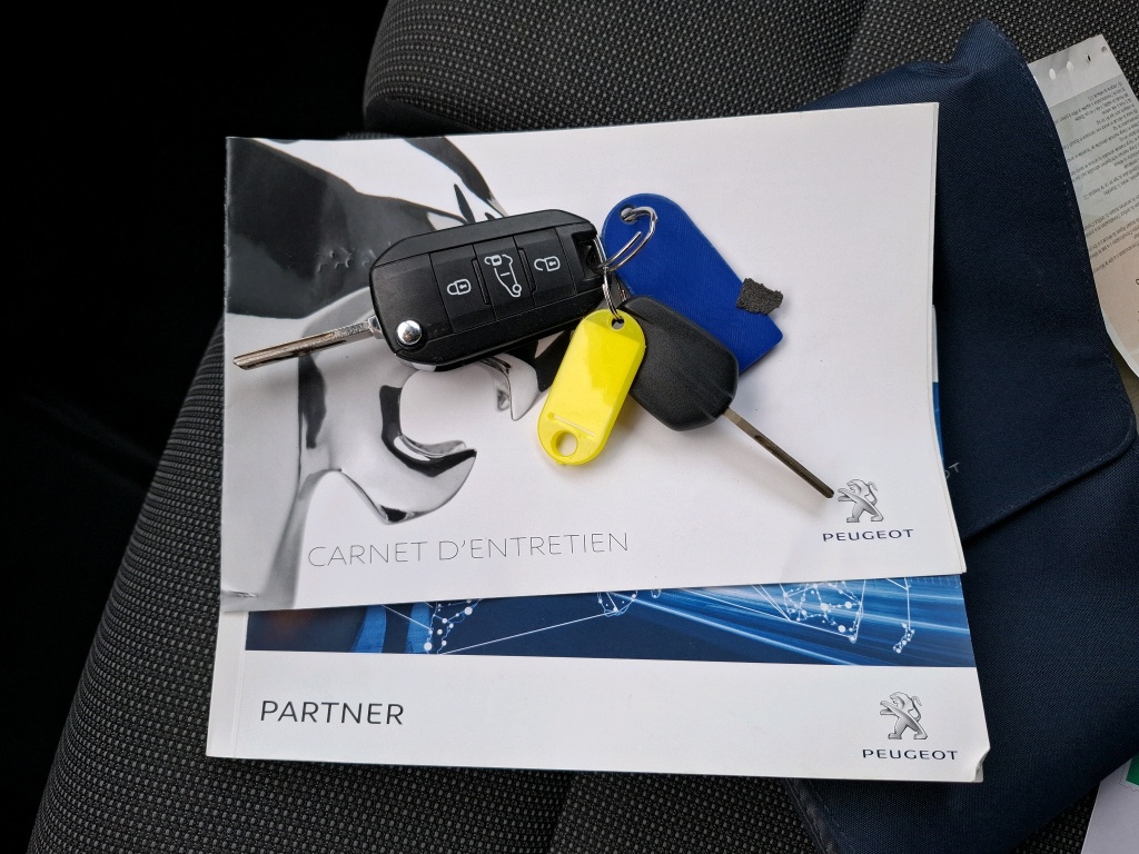 Peugeot PARTNER FOURGON STANDARD 1000 KG BLUEHDI 100 BVM5 GRIP 2019