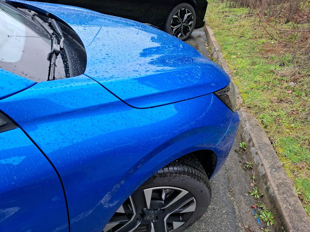 Peugeot 208 Hybrid 136 e-DCS6 Allure 2025