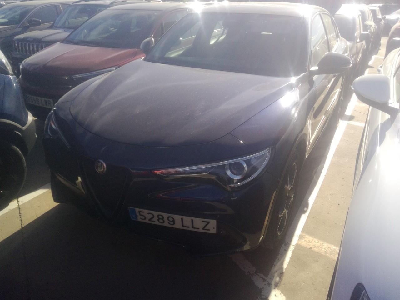 Foto Alfa Romeo Stelvio 2