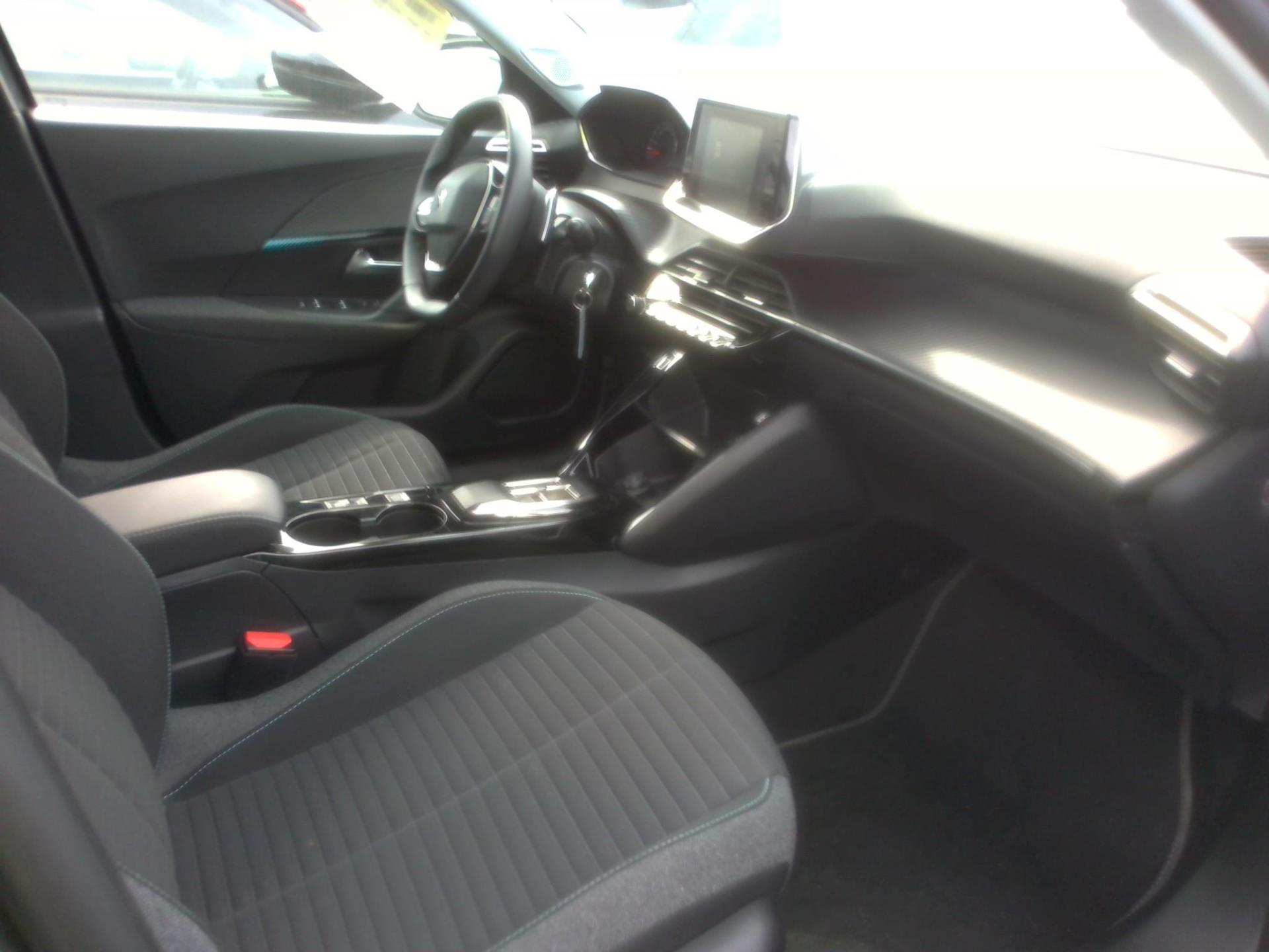 Peugeot 2008 PureTech 130 S&S EAT8 Style 2022