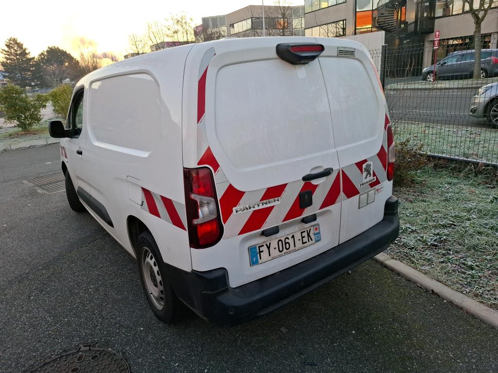 Peugeot PARTNER FOURGON LONG 950 KG BLUEHDI 130 S&S EAT8 ASPHALT 2021