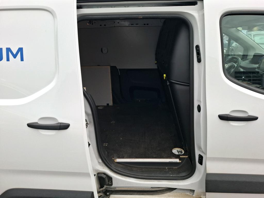 Peugeot E-PARTNER FOURGON M 800 KG 136 CH BATTERIE 50 KWH  2023
