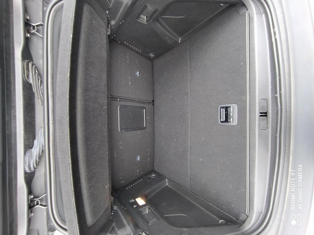 Foto Peugeot 3008 Hybrid 9