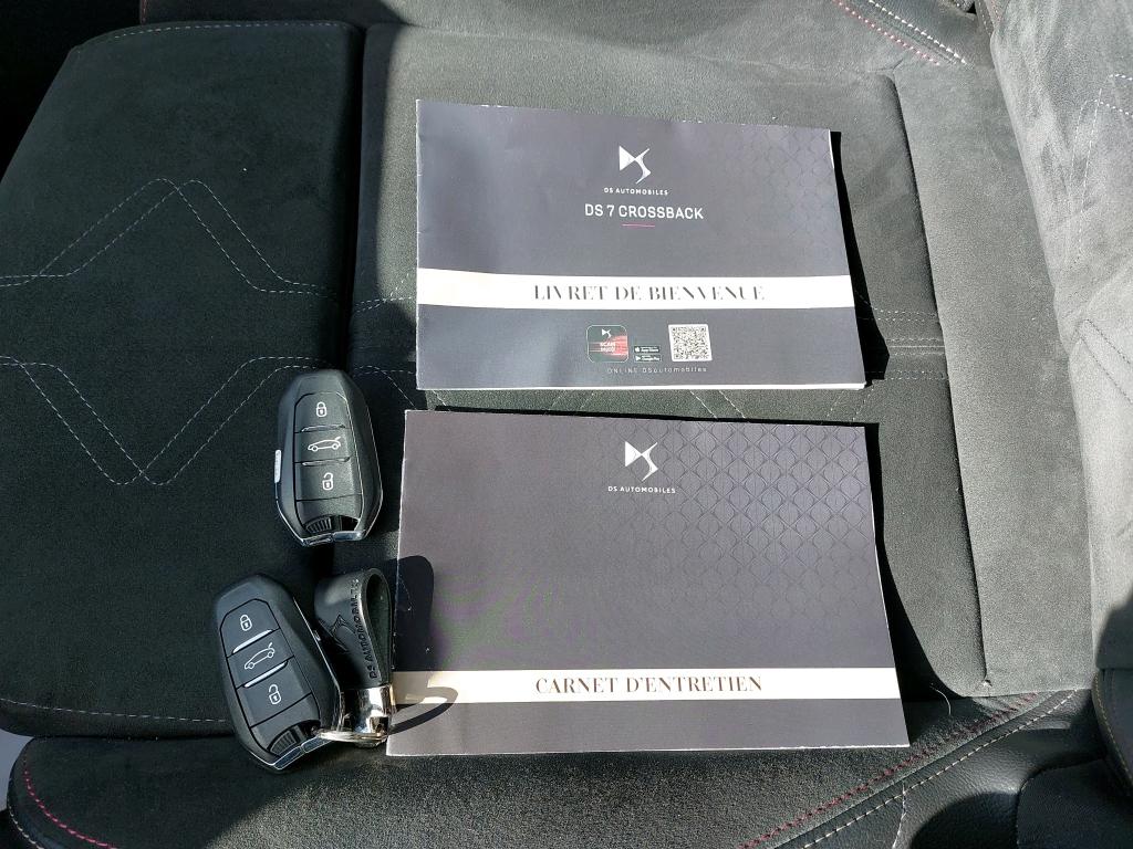 DS DS7 Crossback BlueHDi 130 EAT8 Performance Line+ 2021