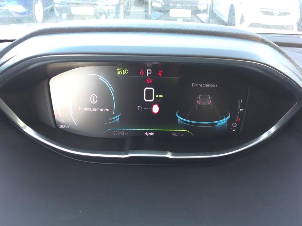 Foto Peugeot 3008 Hybrid 9