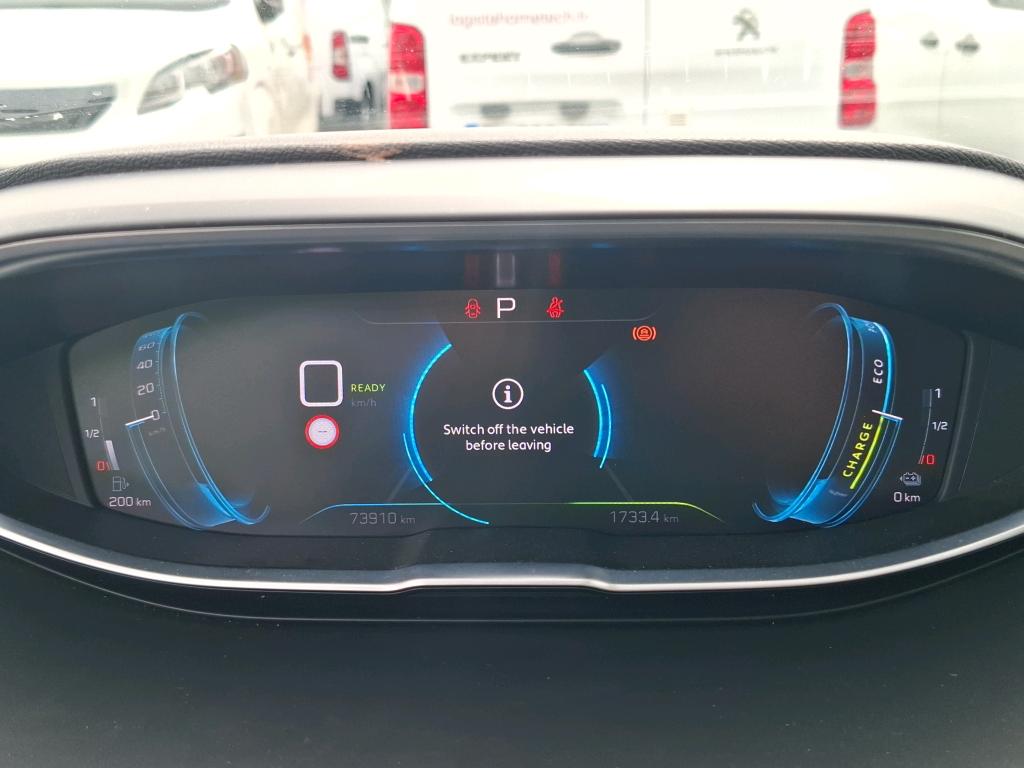Peugeot 3008 Hybrid 225 e-EAT8 Active Pack 2022