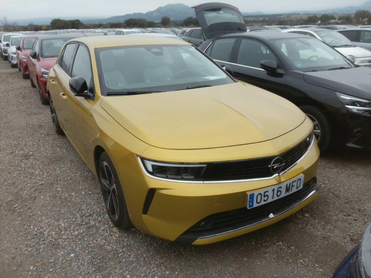 Opel Astra Nuevo Astra 5P Elegance 1.2T XHT MT6 S/S 130 HP (96kW)