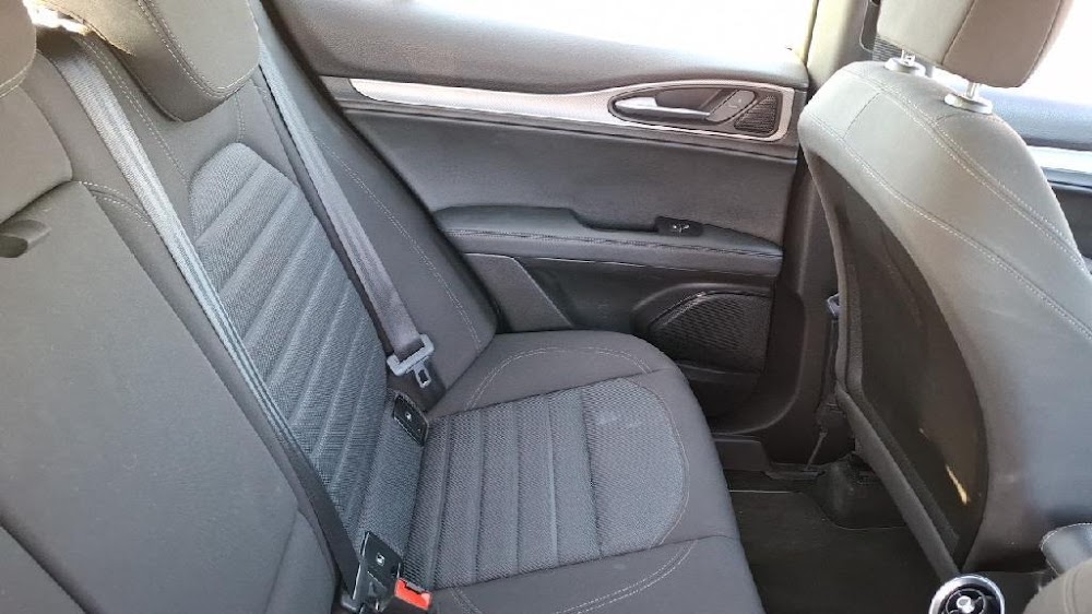 Foto Alfa Romeo Stelvio 17