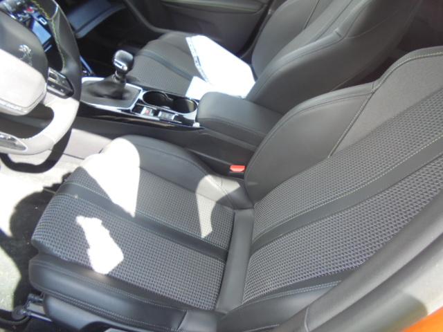 Foto Peugeot 2008 16