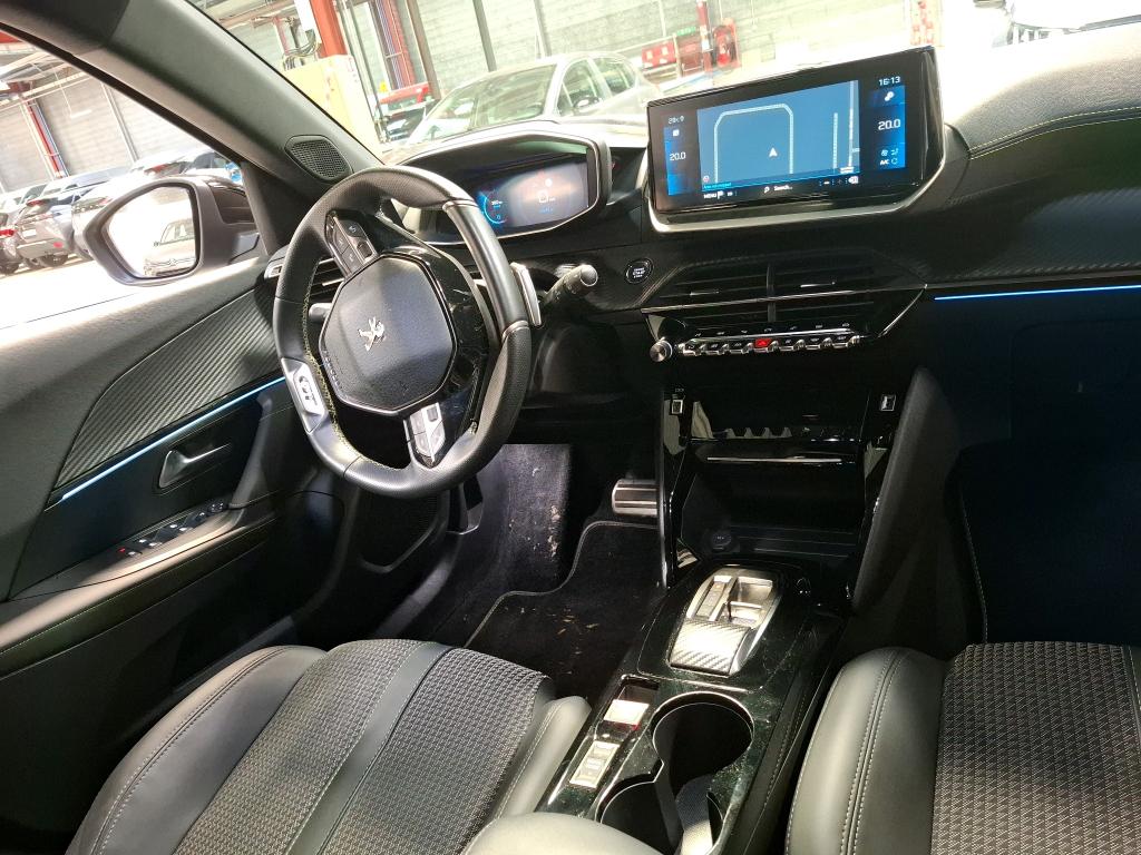 Peugeot 2008 PureTech 130 S&S EAT8 GT 2022