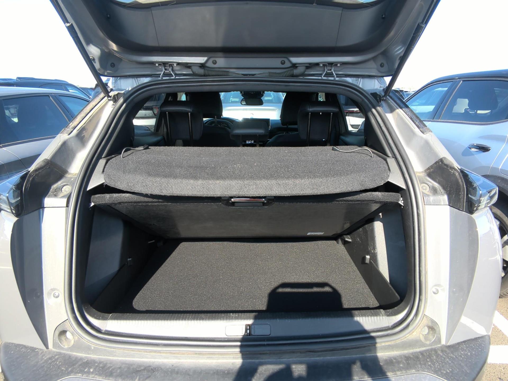 Peugeot 2008 Hybrid 145 ch e-DCS6 Allure 2026
