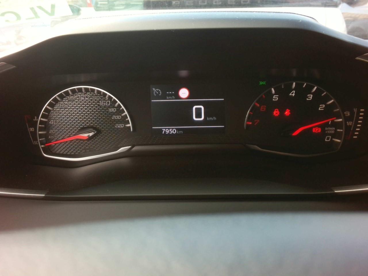 Foto Peugeot 208 7