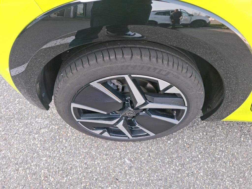 Peugeot 208 Hybrid 100 e-DCS6 GT 2025