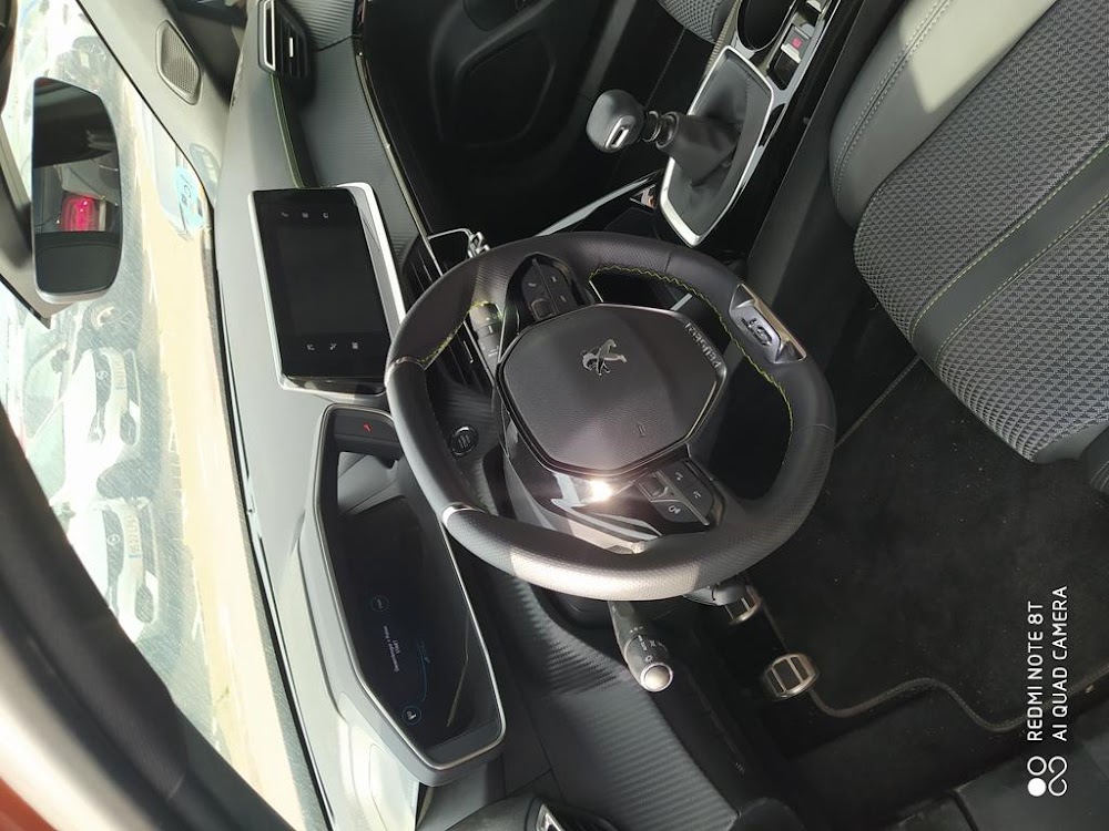 Foto Peugeot 2008 11