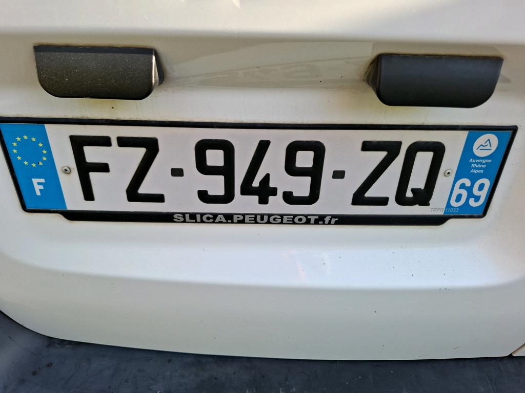 Peugeot EXPERT FGN TOLE STANDARD BLUEHDI 100 S&S BVM6 PREMIUM 2021