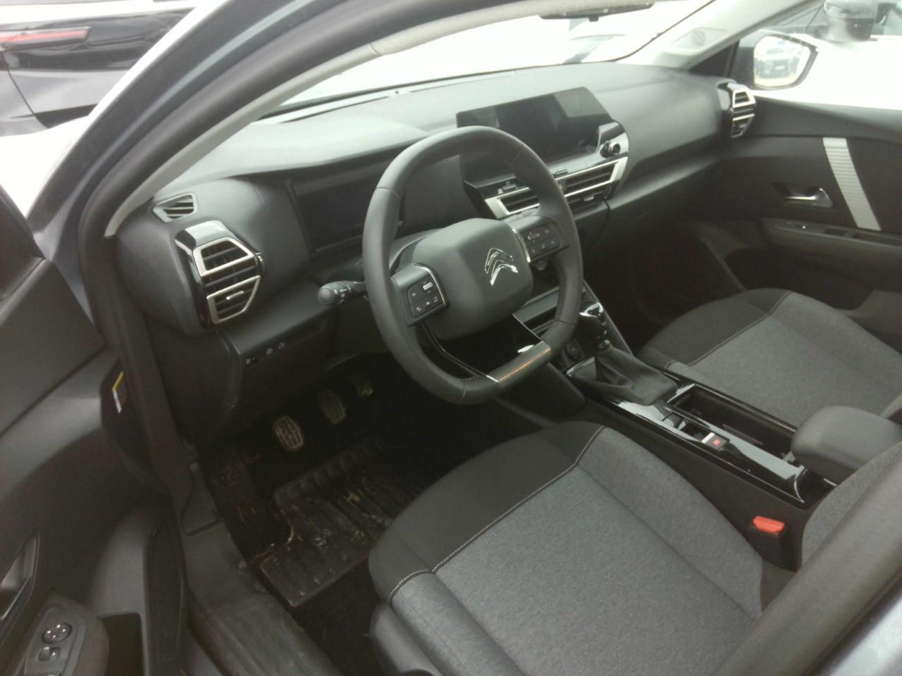 Foto Citroën C4 X 3