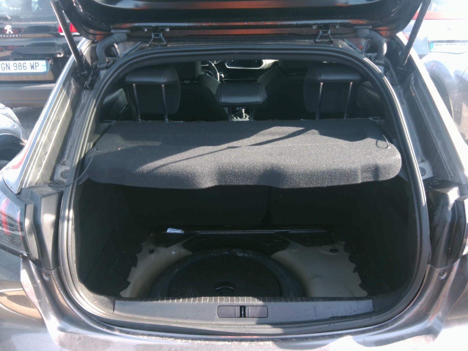 Peugeot 208 BlueHDi 100 S&S BVM6 GT 2023