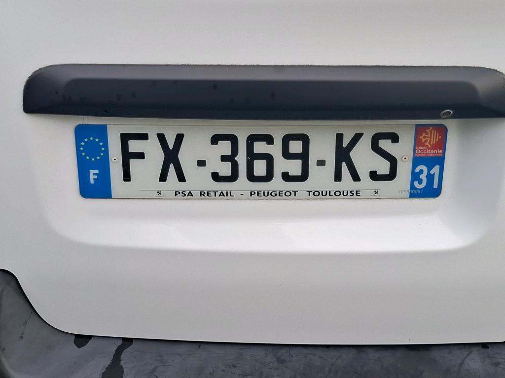 Peugeot EXPERT FGN TOLE STANDARD 1.5 BLUEHDI 120 S&S BVM6 ASPHALT 2021