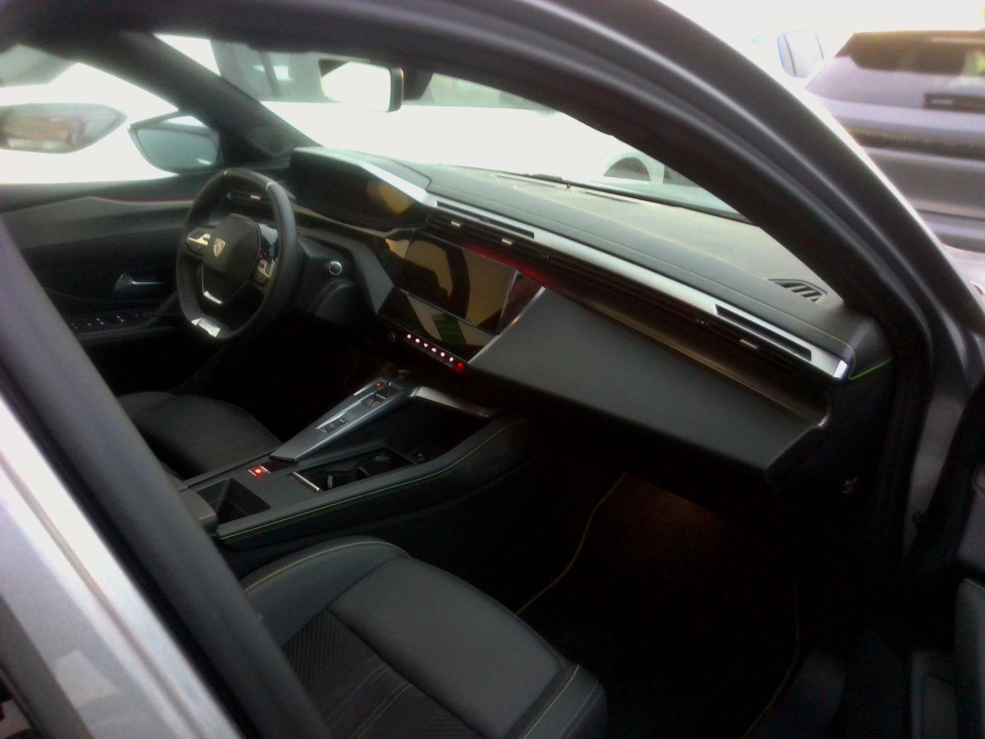 Peugeot 308 PHEV 225 e-EAT8 GT 2023