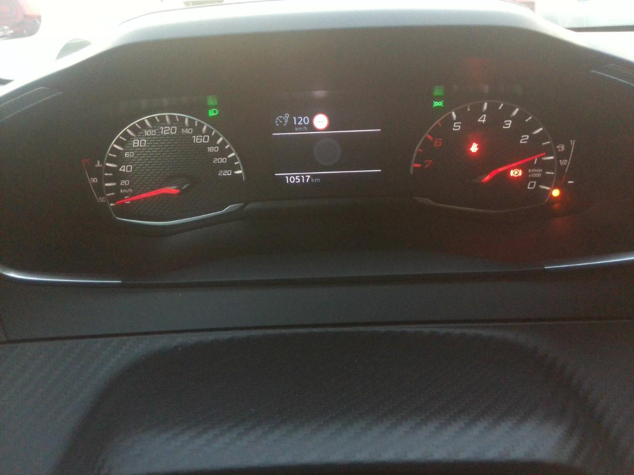 Foto Peugeot 208 5