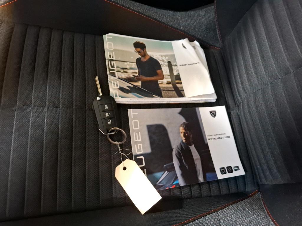 Peugeot 2008 PureTech 100 S&S BVM6 Active 2022