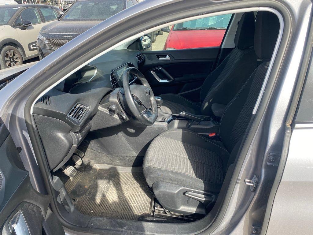 Foto Peugeot 308 8