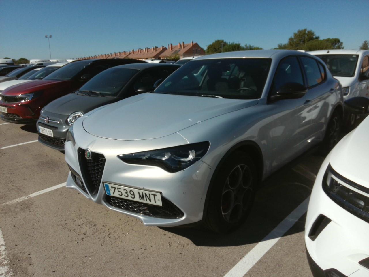 Foto Alfa Romeo Stelvio 3
