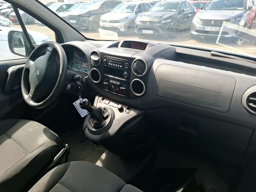 Peugeot PARTNER FOURGON STANDARD 1.6 BLUEHDI 100 S&S BVM5 PREMIUM 2017
