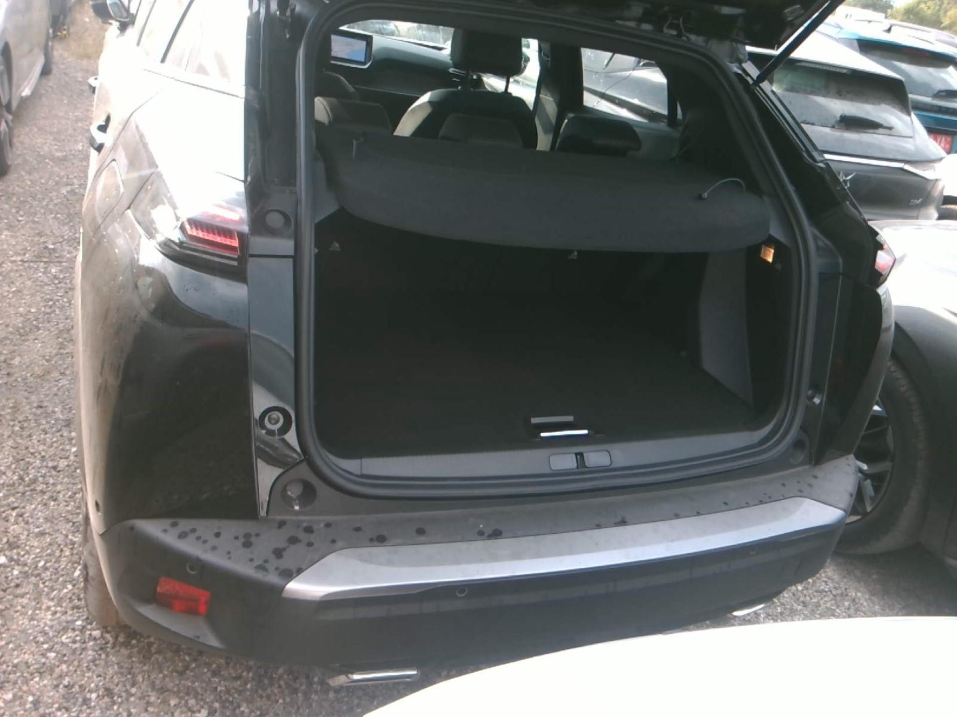 Peugeot 2008 Hybrid 145 e-DCS6 Allure 2025