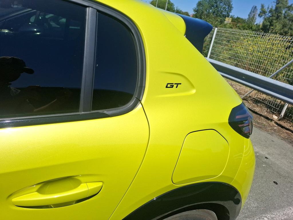 Peugeot 208 Hybrid 110 e-DCS6 GT 2025