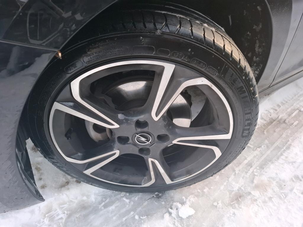 Opel Corsa 1.2 Turbo 100 ch GS 2024