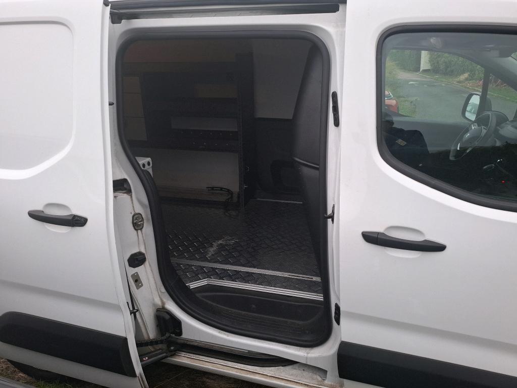 Peugeot PARTNER FOURGON LONG 950 KG BLUEHDI 100 S&S BVM5 ASPHALT 2021