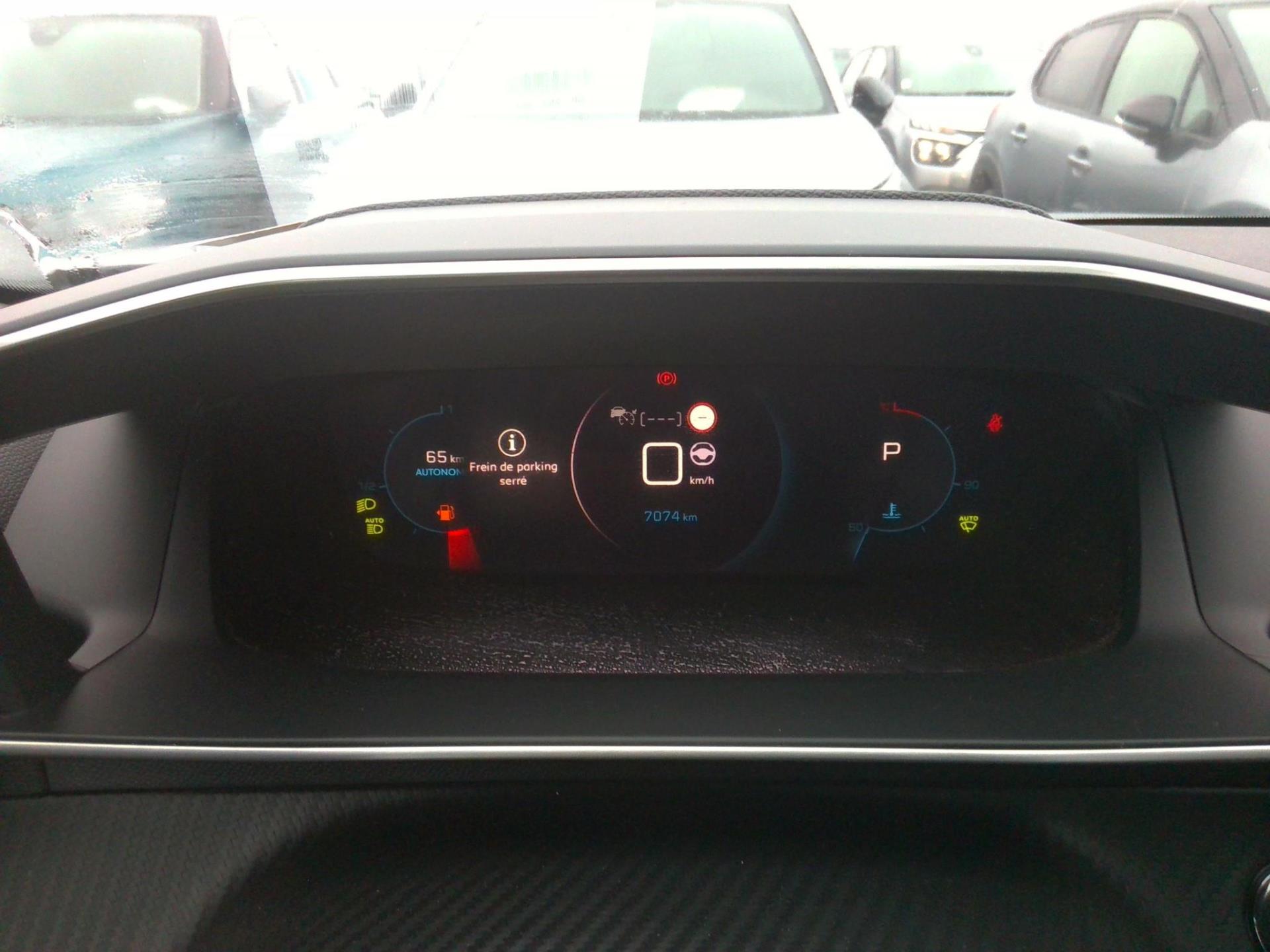 Peugeot 2008 BlueHDi 130 S&S EAT8 GT 2023