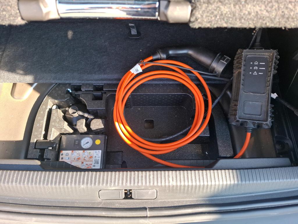 Peugeot 2008 Electrique 136 ch Roadtrip 2023