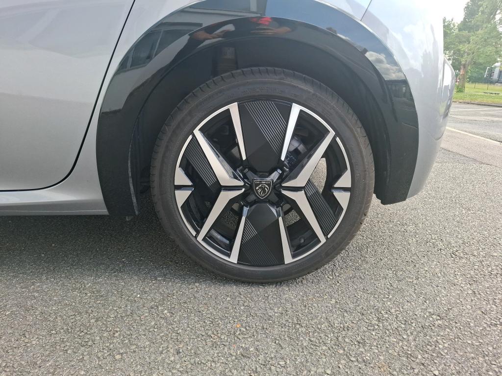 Peugeot 208 Hybrid 145 ch e-DCS6 GT 2025