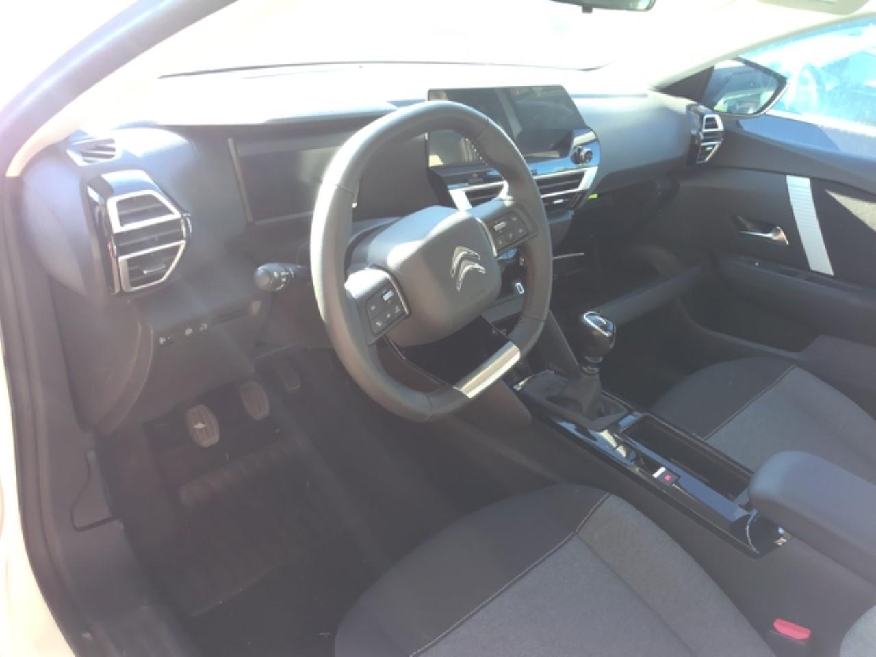 Foto Citroën C4 X 3