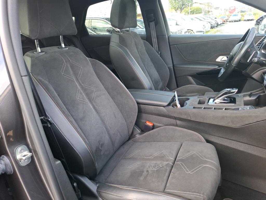 DS DS7 Crossback BlueHDi 130 EAT8 Performance Line+ 2022