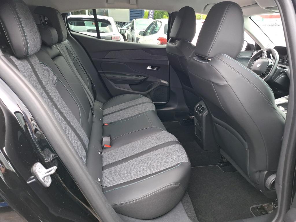 Peugeot 408 PureTech 130 ch S&S EAT8 Allure Pack 2023