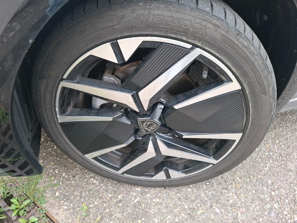 Peugeot 208 Hybrid 145 ch e-DCS6 GT 2025